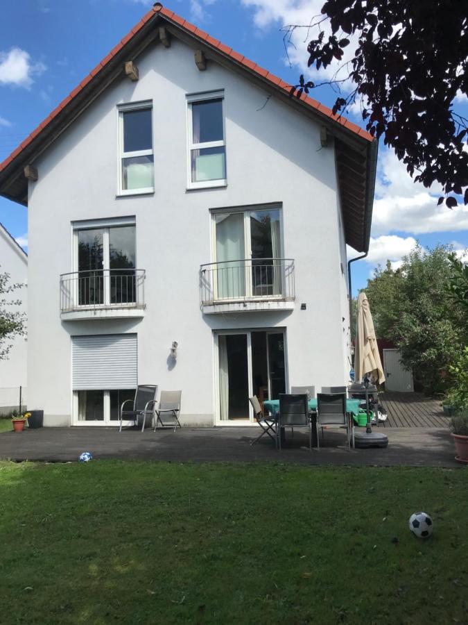 House With Castle View & Art Lägenhet Günzburg Exteriör bild